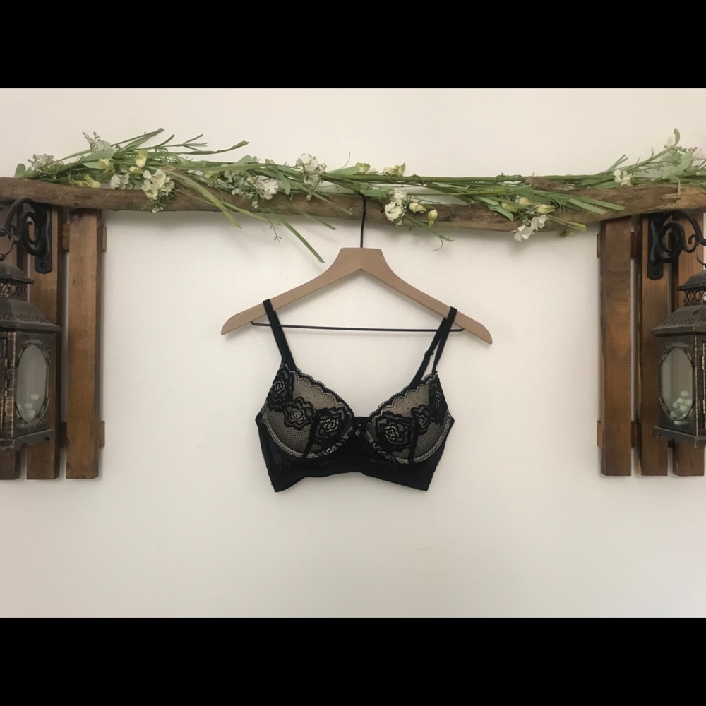 🌹NWOT Daisy Fuentes Push Up Black Lace Bra 🌹